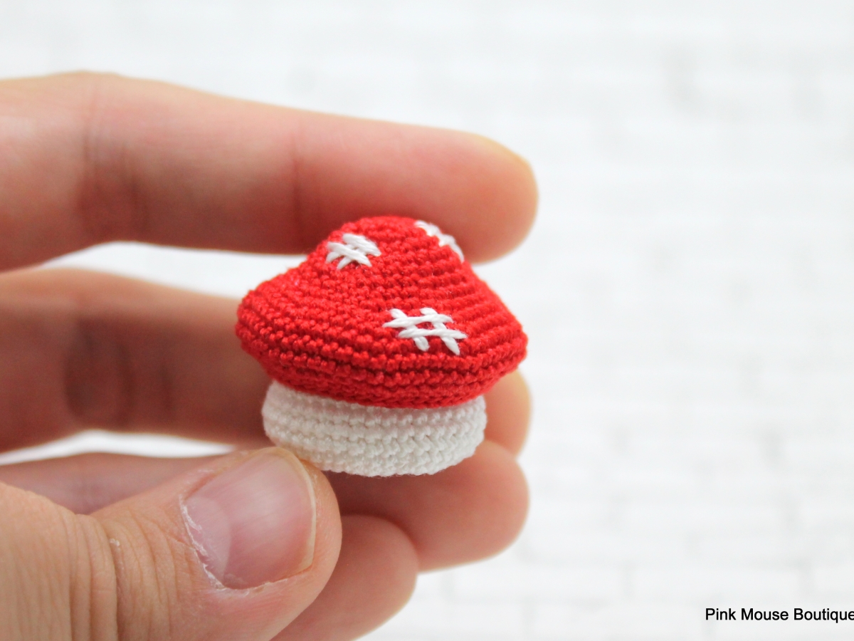 Miniature Toadstool Container (Crochet Pattern)